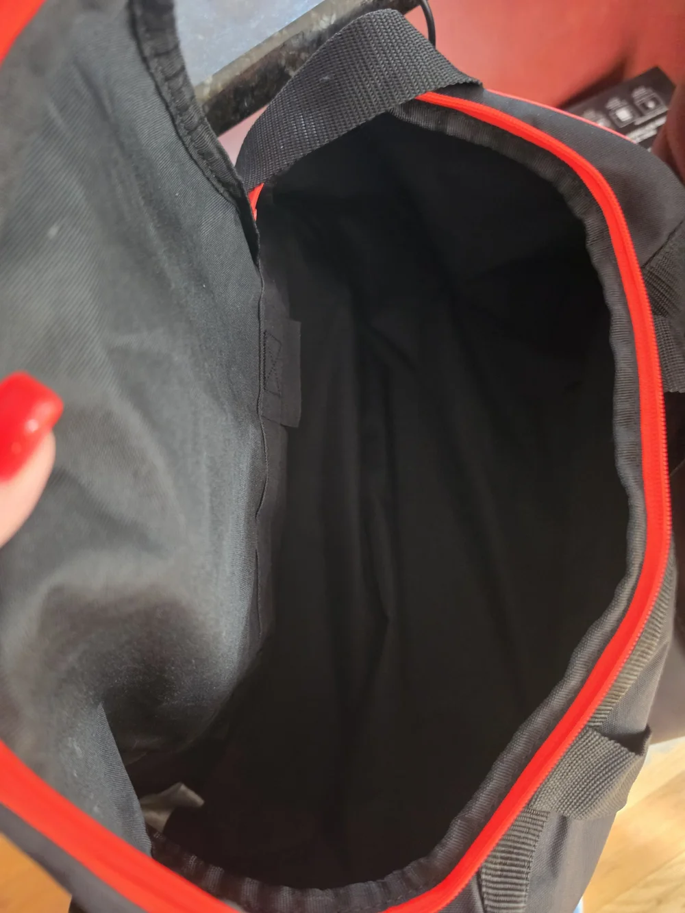 ♥️🖤adidas Black & Red Duffel Bag Gym Travel Sports Bag NWOT